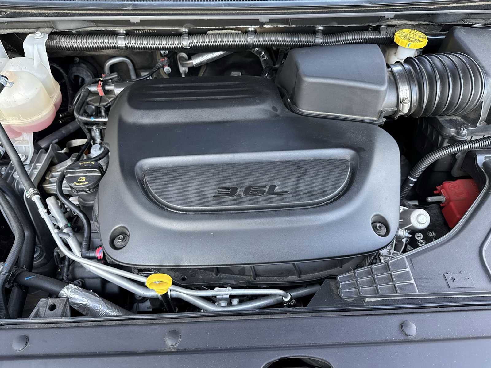 Used 2025 Chrysler Pacifica Select FWD image 13