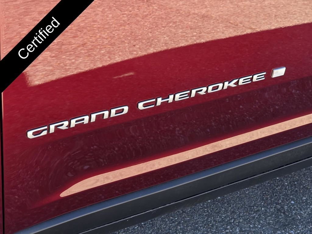 Used 2025 Jeep Grand Cherokee Limited image 36