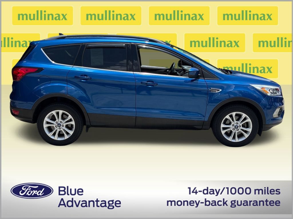 Used 2019 Ford Escape SEL FWD image 2