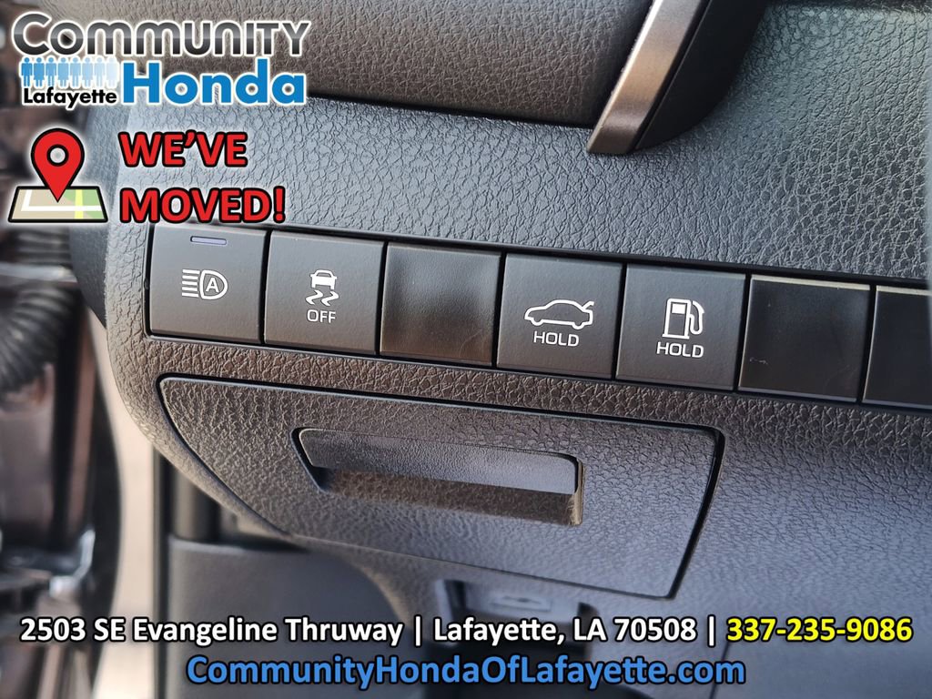 Used 2022 Toyota Camry SE FWD image 25