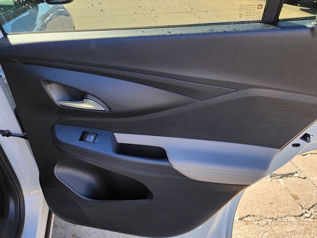 New 2026 Buick Envista Avenir image 38