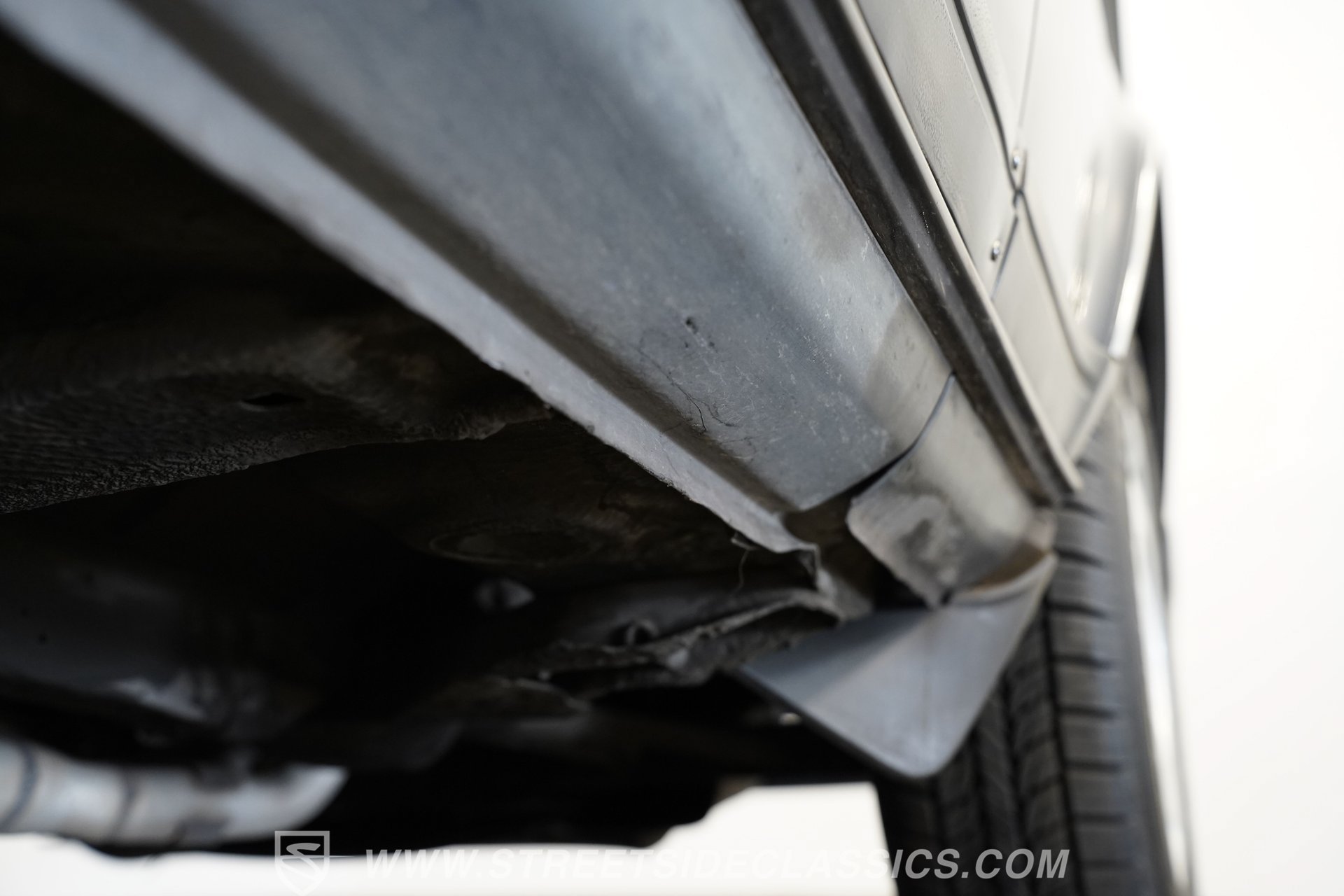 Used 1988 Volvo 240 Sedan RWD image 33