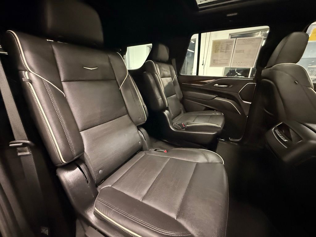 Used 2023 Cadillac Escalade Premium Luxury image 25
