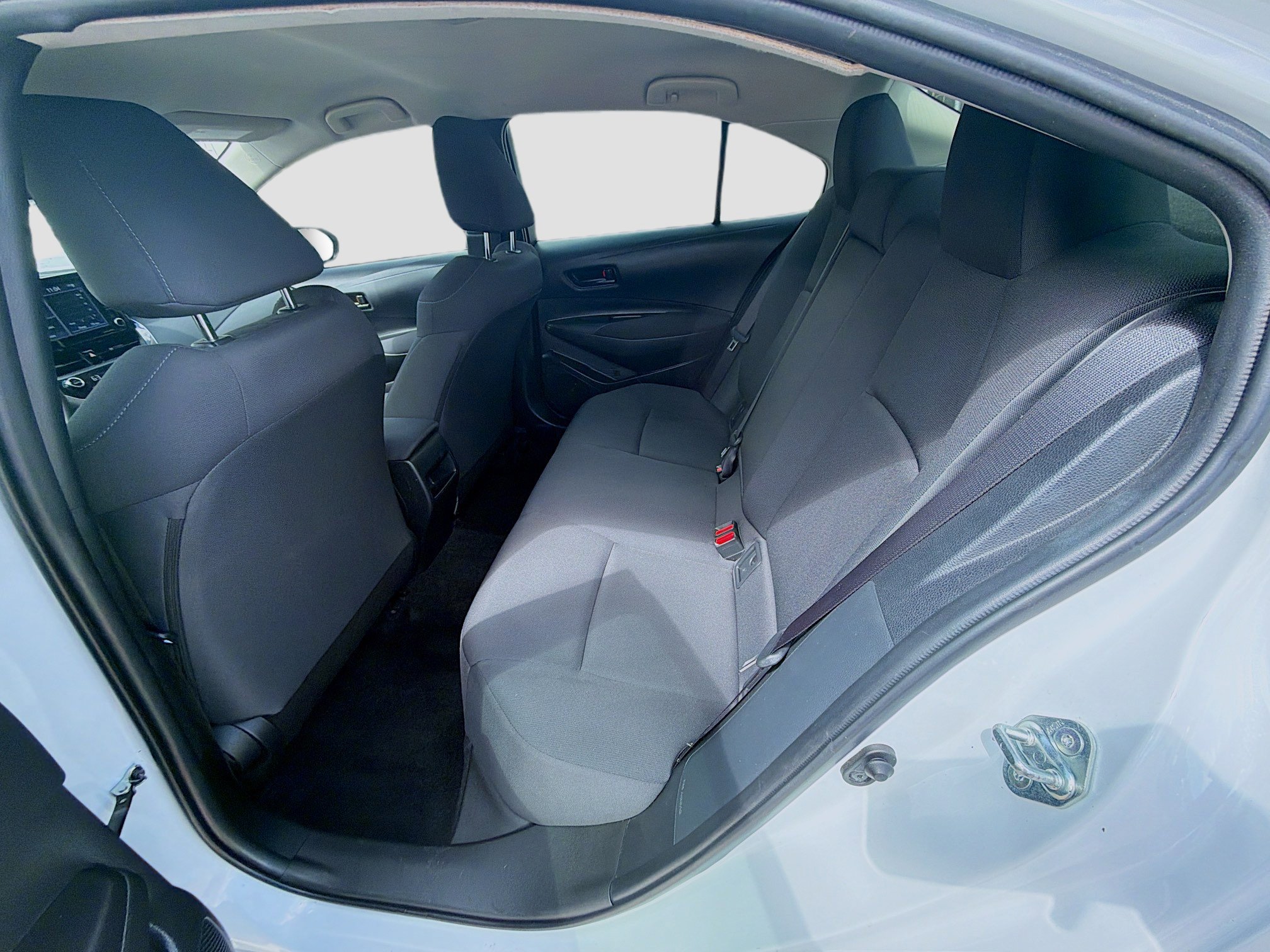 Used 2022 Toyota Corolla LE image 22