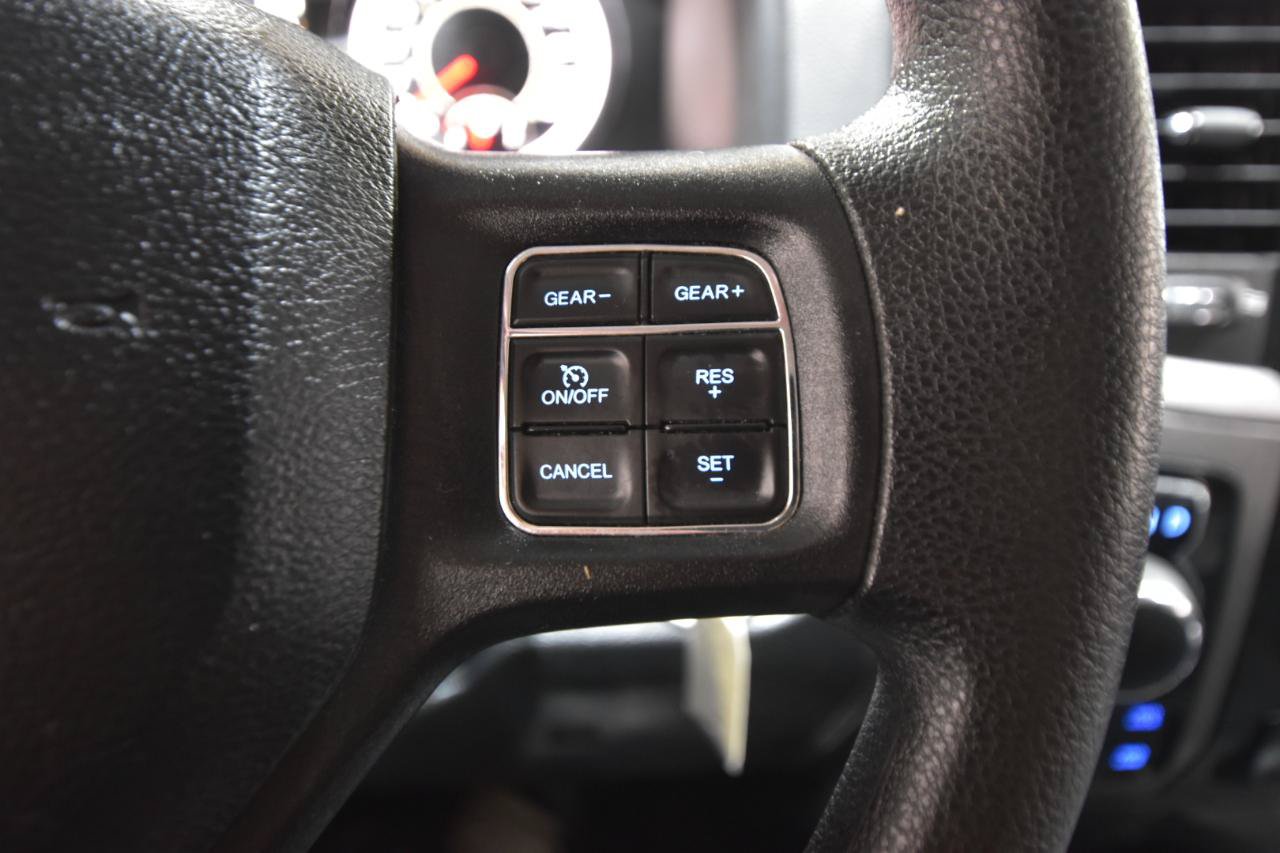 Used 2017 RAM 1500 Express w/ Express Value Package AWD/4WD image 21