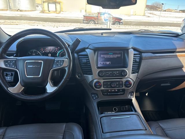 Used 2019 GMC Yukon Denali w/ Denali Ultimate Package AWD/4WD image 32