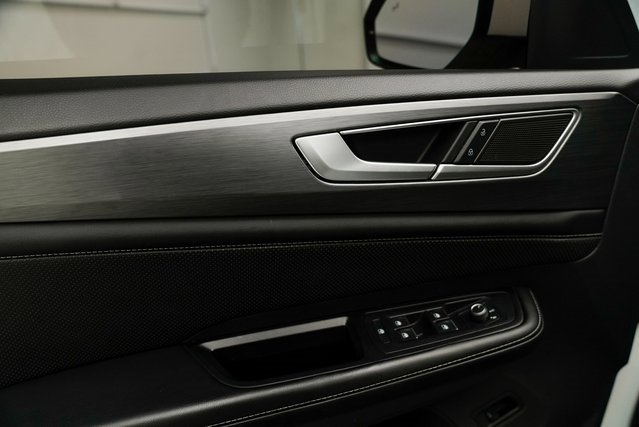 Used 2024 Volkswagen Atlas Cross Sport SE image 24