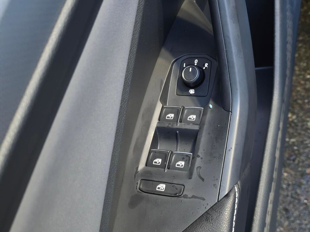 New 2026 Volkswagen Jetta SE image 22