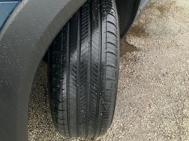 Certified 2025 Chevrolet Equinox LT w/ Convenience Package II image 11