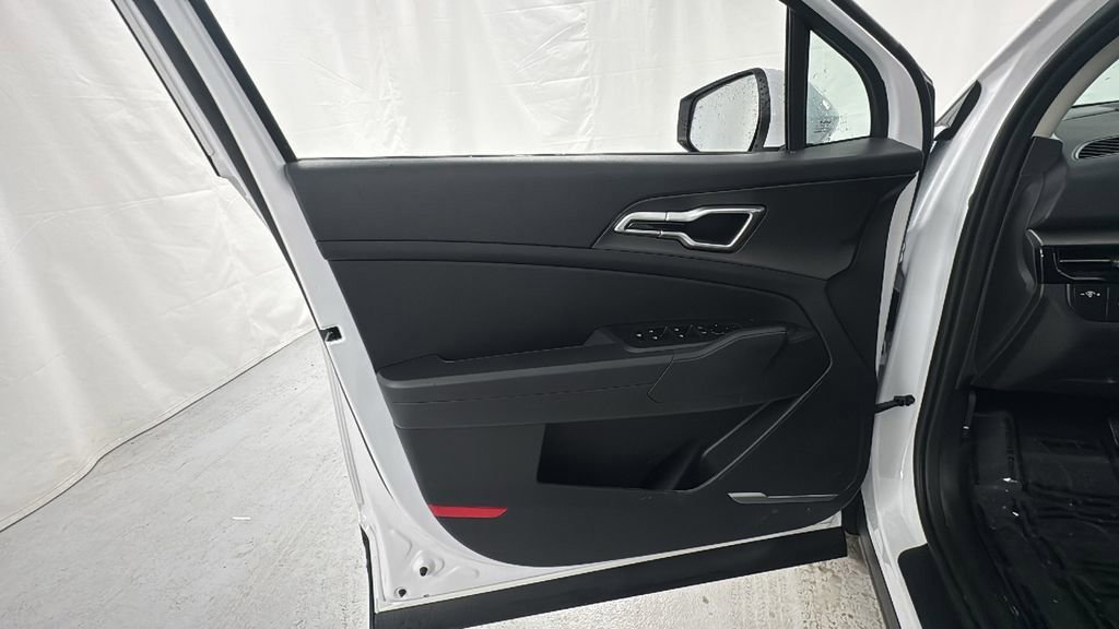 New 2026 Kia Sportage LX AWD/4WD image 18