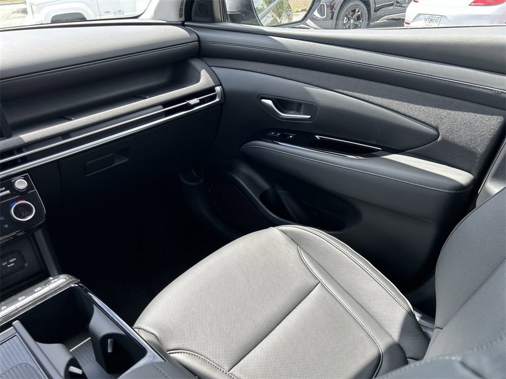 New 2025 Hyundai Tucson Limited image 6