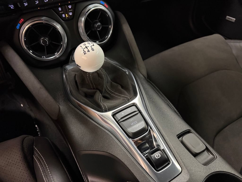 Used 2019 Chevrolet Camaro SS RWD image 31
