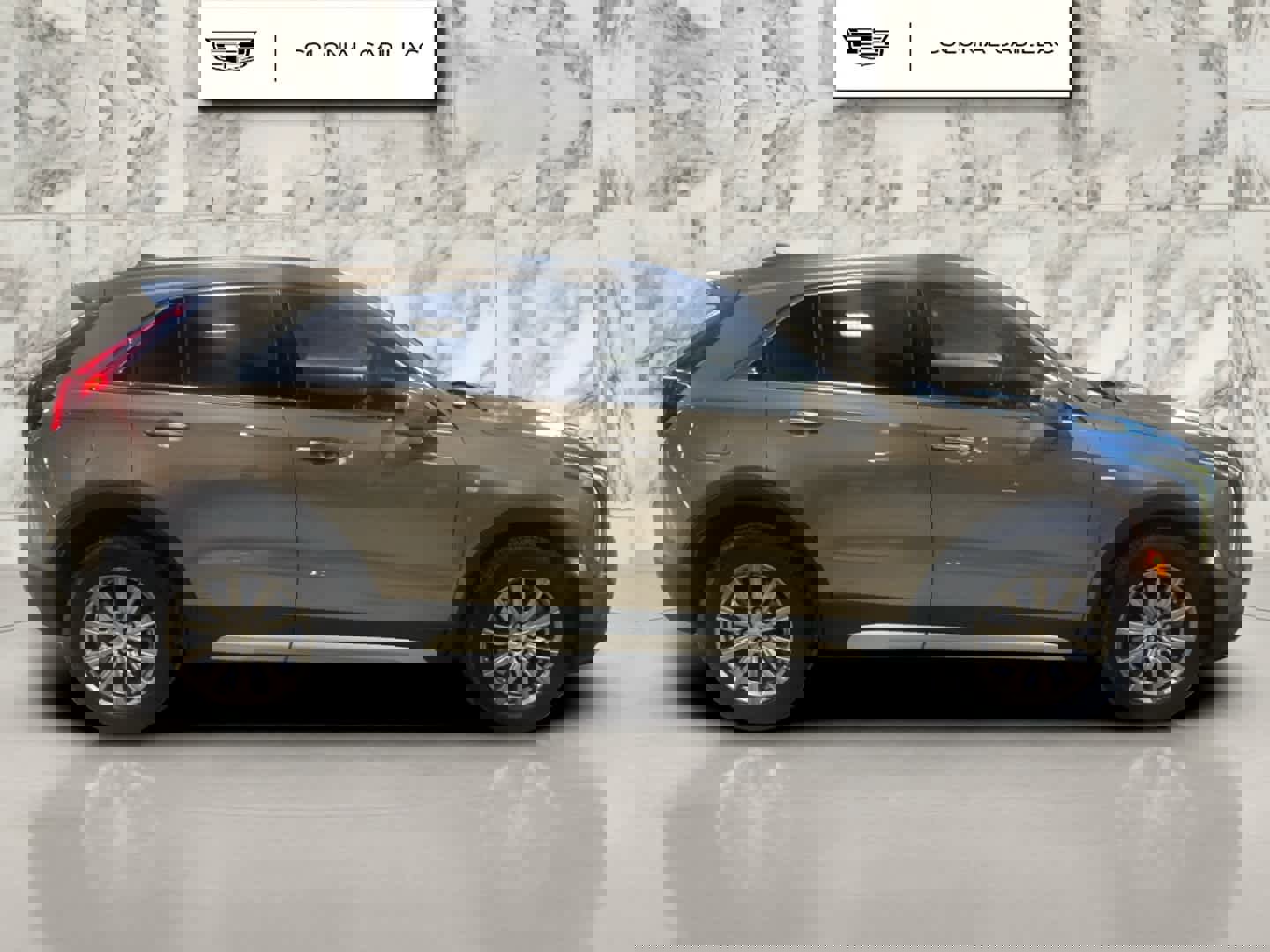 Used 2020 Cadillac XT4 Premium Luxury image 13