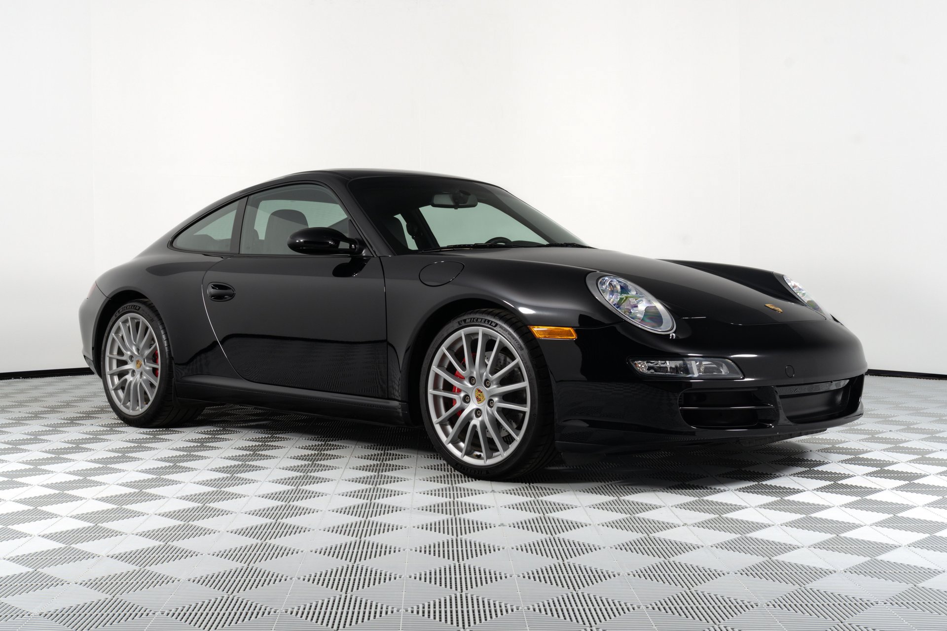 Used 2005 Porsche 911 Carrera S RWD video 1