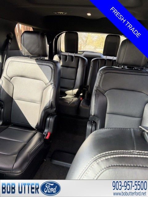 Used 2018 Ford Explorer Limited w/ Equipment Group 301A image 6