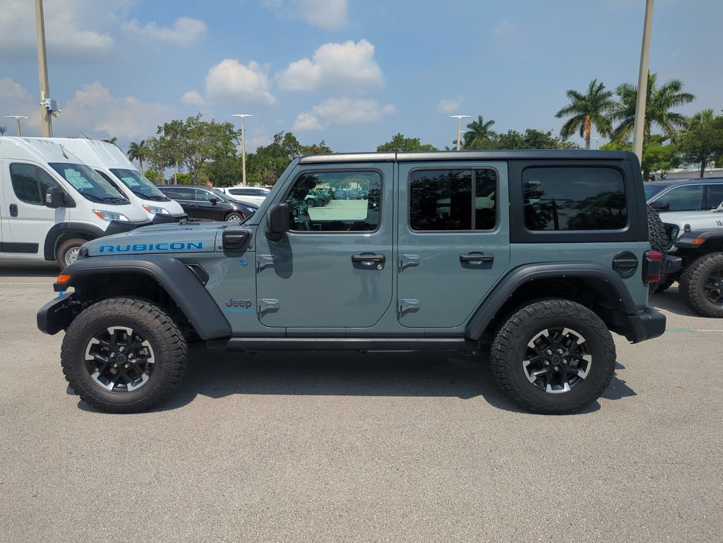 Used 2024 Jeep Wrangler Unlimited Rubicon 4xe AWD/4WD image 9