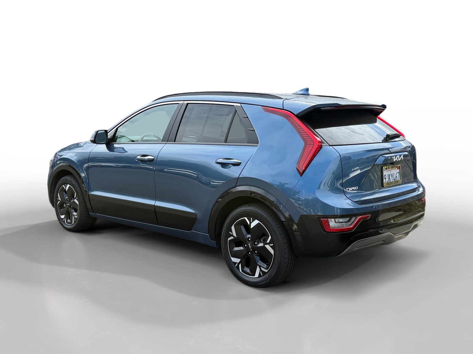 Certified 2023 Kia Niro Wave FWD image 3