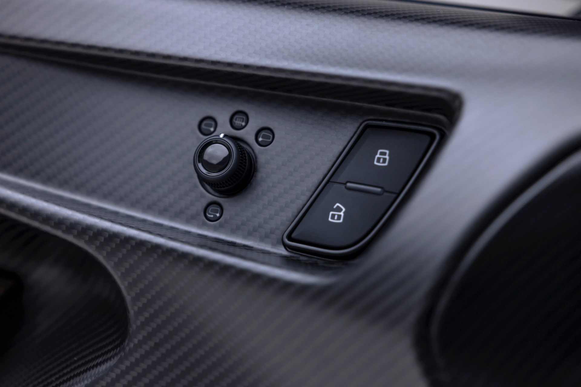 Used 2022 Lamborghini Huracan STO image 78