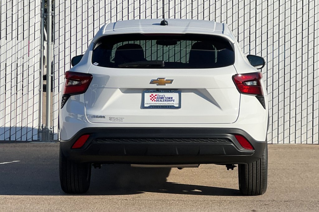 New 2026 Chevrolet Trax LS w/ LS Convenience Package image 5