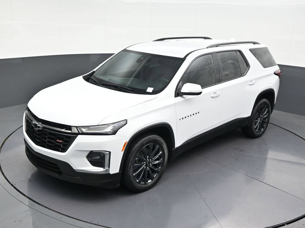 Used 2023 Chevrolet Traverse RS FWD image 16