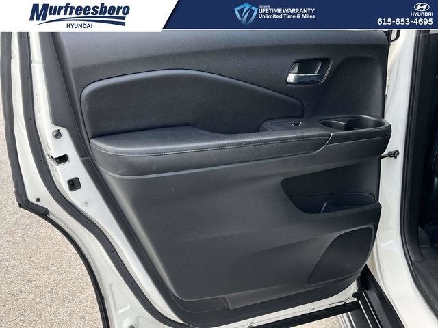 Used 2016 Honda Pilot Elite image 18