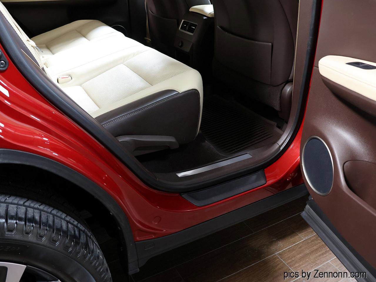 Used 2016 Lexus RX 350 Premium w/ Premium Package image 32