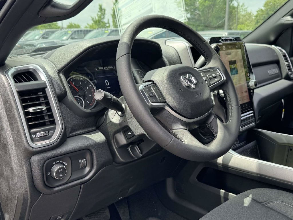 New 2026 RAM 2500 Big Horn AWD/4WD image 2