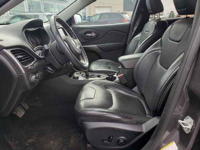 Used 2019 Jeep Cherokee Limited image 10