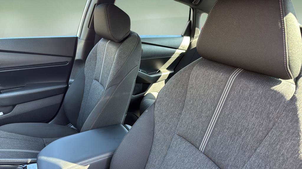 Used 2023 Honda Accord Sport image 12