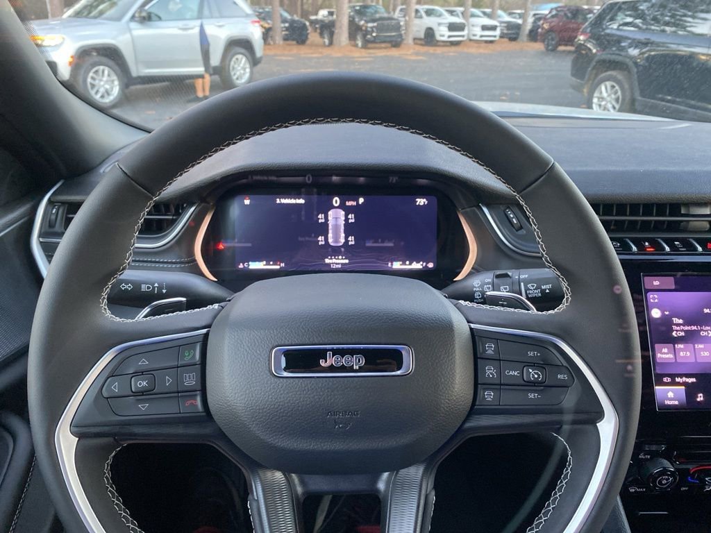 New 2025 Jeep Grand Cherokee Laredo w/ Trailer Tow Package image 26