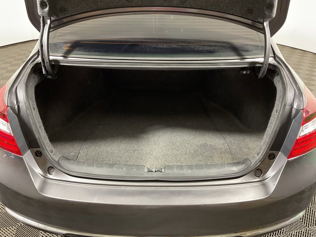 Used 2017 Honda Accord LX image 12