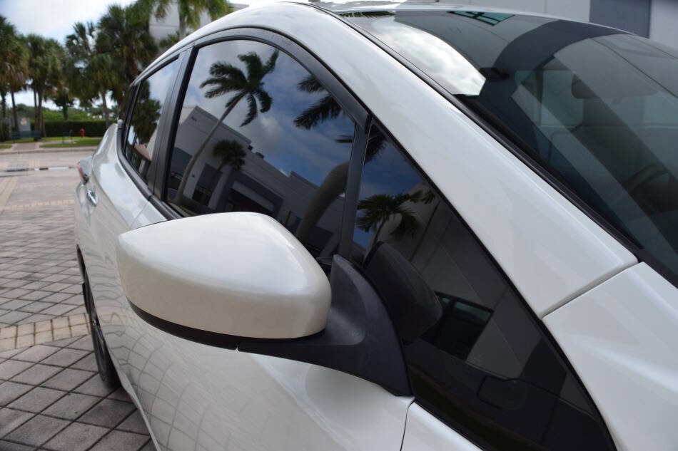 Used 2022 Nissan Leaf SV image 28