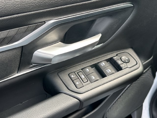 New 2027 RAM 1500 4x4 Crew Cab image 13
