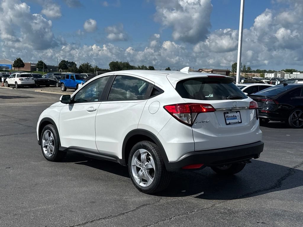 Certified 2021 Honda HR-V LX image 5