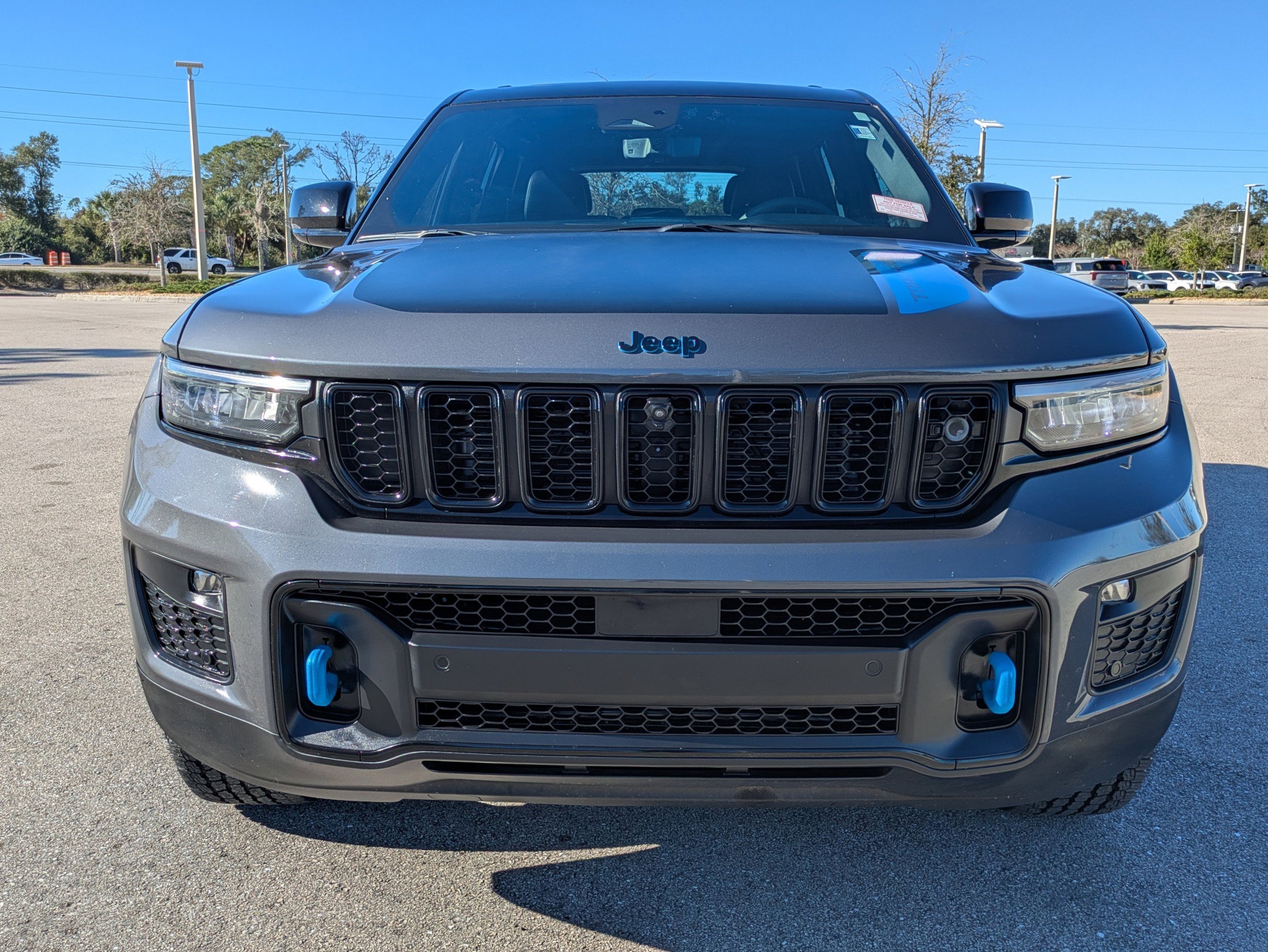 Used 2024 Jeep Grand Cherokee Trailhawk w/ Advanced Protech Group II image 3