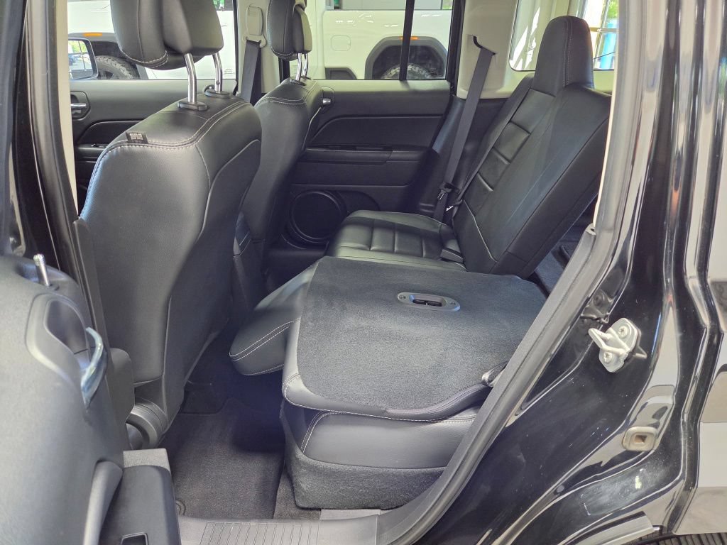 Used 2017 Jeep Patriot High Altitude AWD/4WD image 16