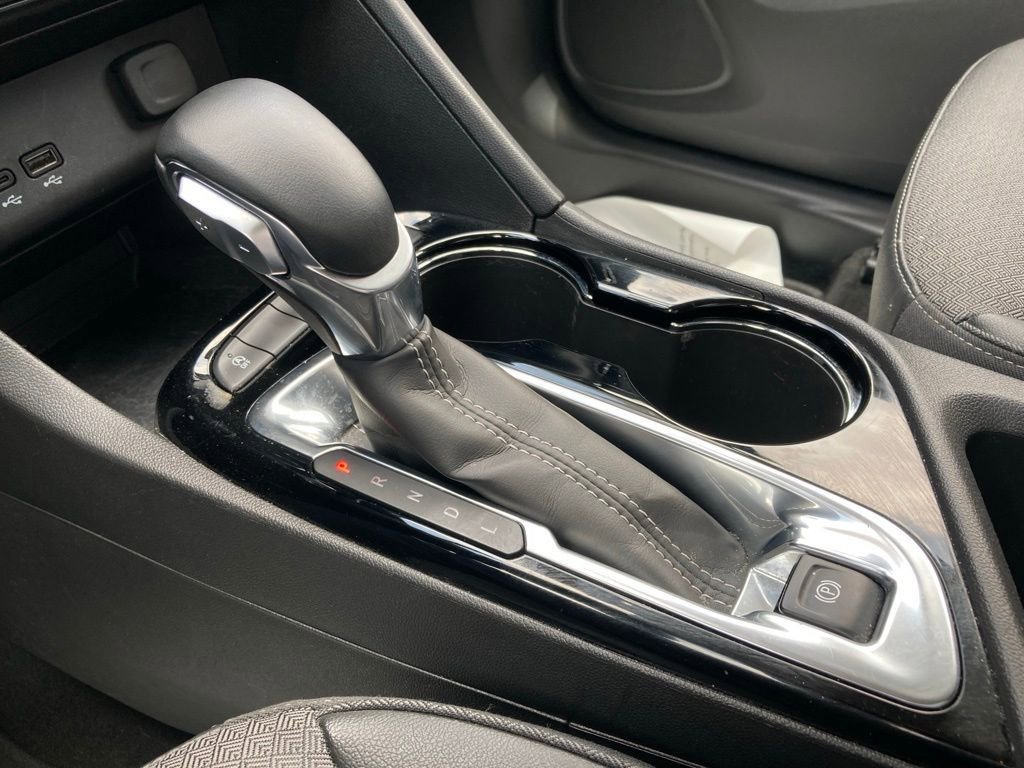 Used 2025 Buick Encore GX Preferred image 25