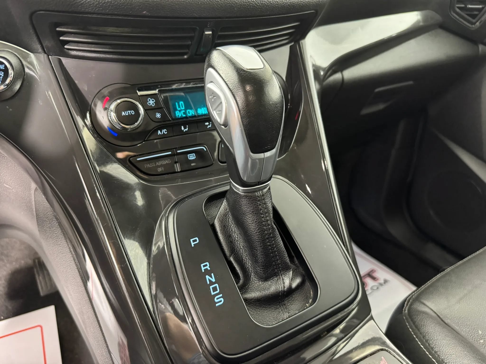 Used 2014 Ford Escape Titanium FWD image 21