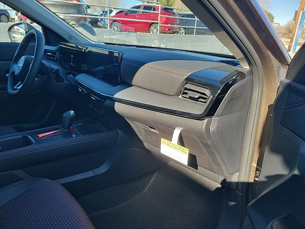 New 2026 Nissan Kicks SR w/ Cold Weather Package image 39