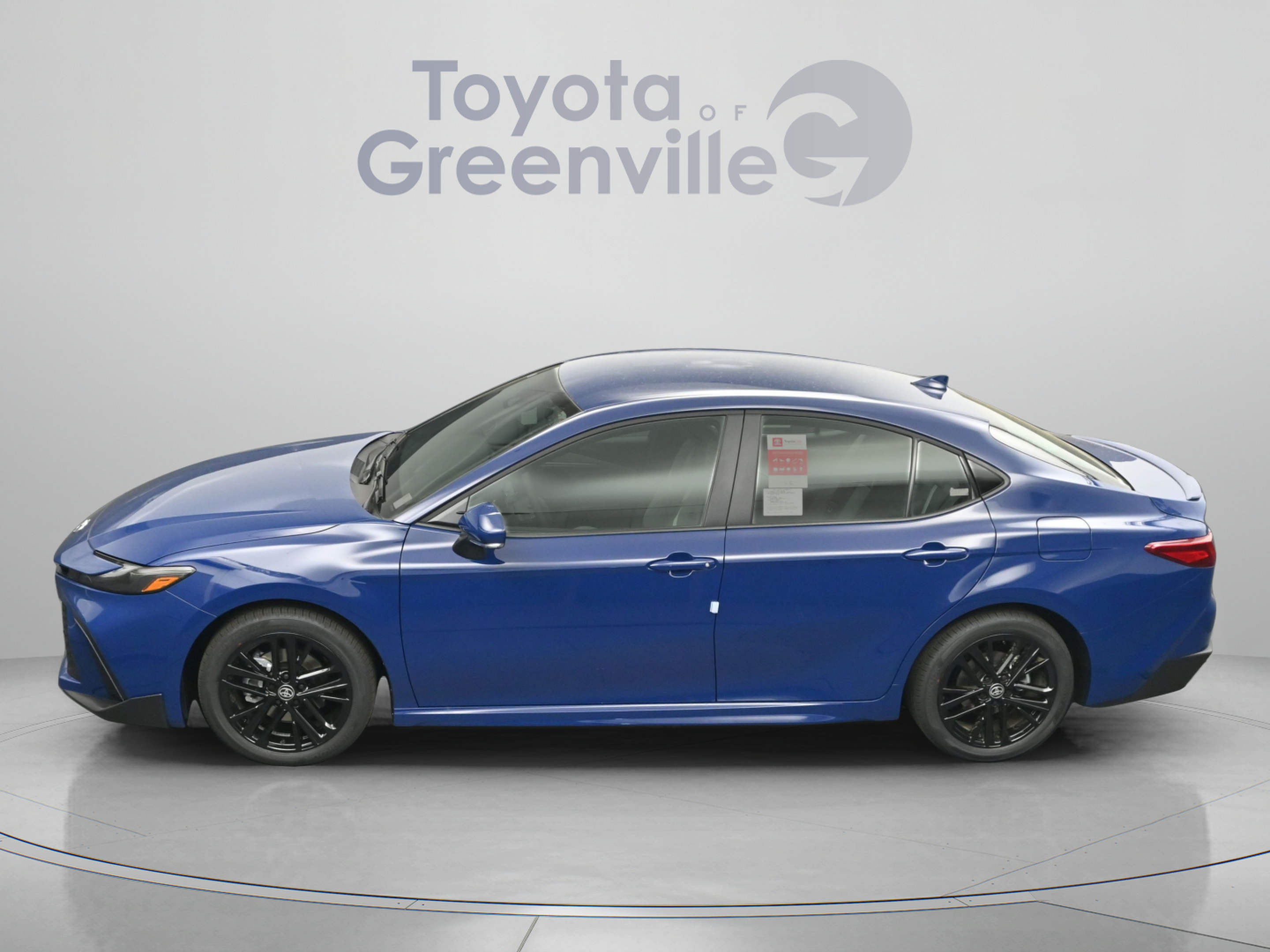 New 2026 Toyota Camry SE FWD image 2