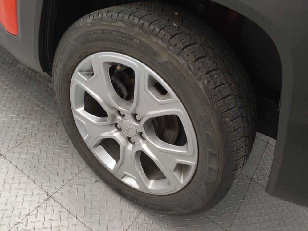 Used 2020 Jeep Renegade Limited AWD/4WD image 31