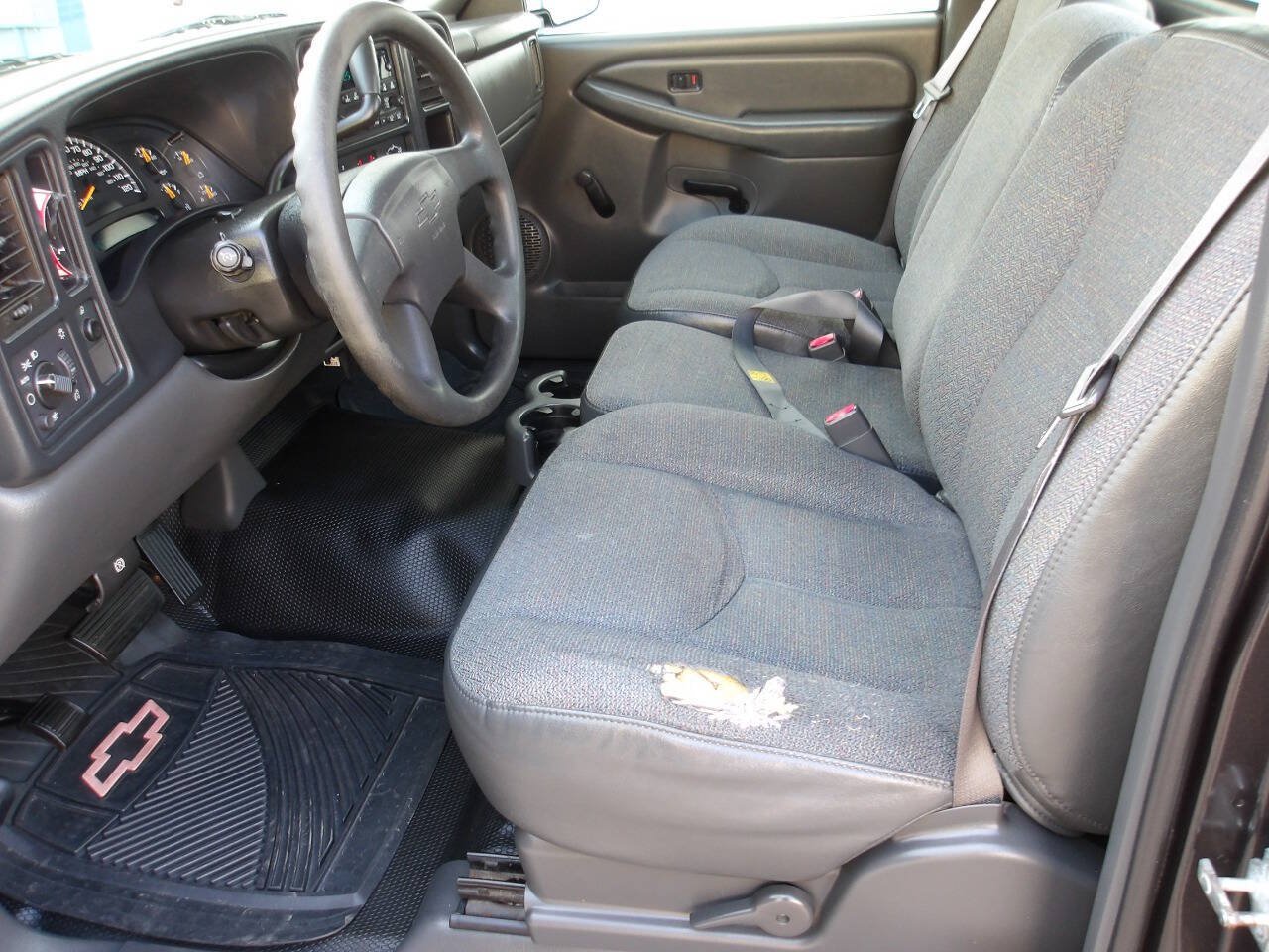 Used 2005 Chevrolet Silverado 1500 W/T RWD image 5