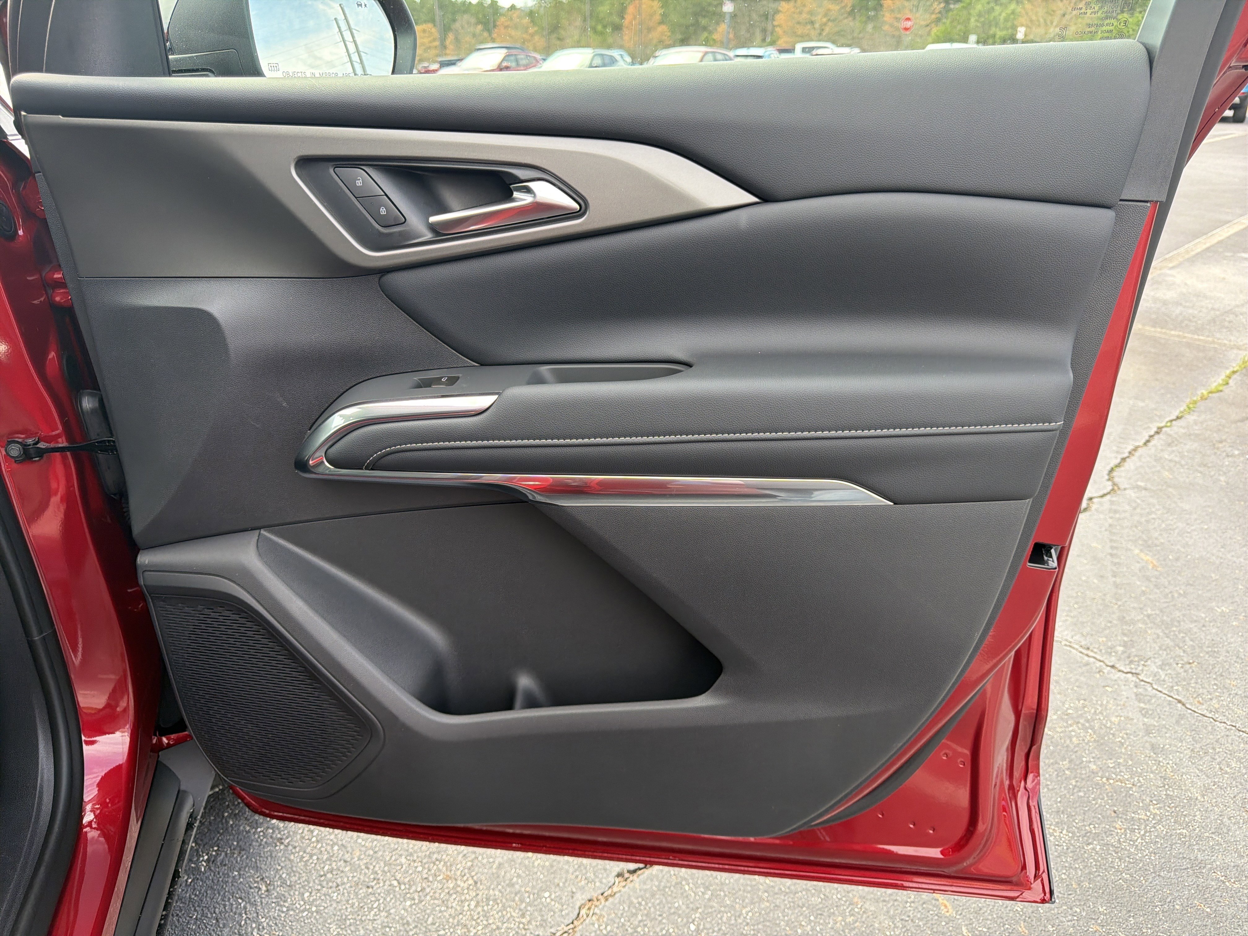 New 2026 Chevrolet Traverse LT image 14