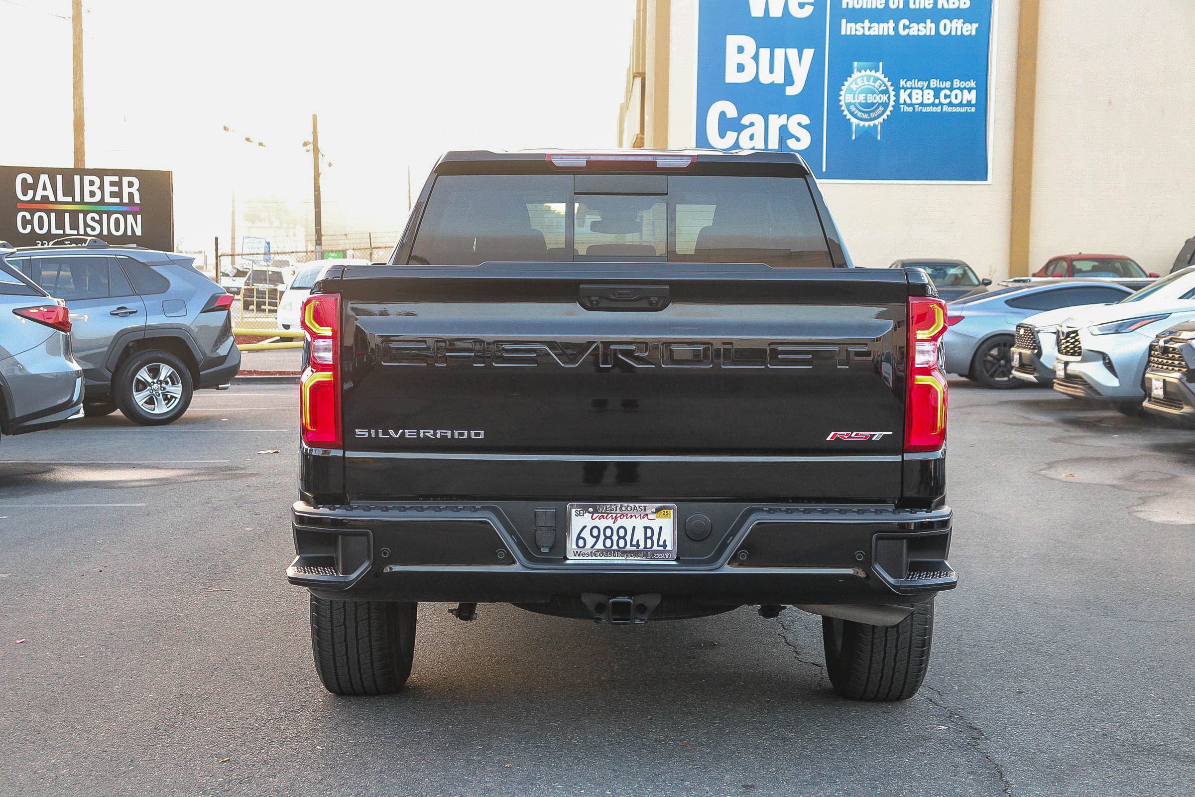 Used 2024 Chevrolet Silverado 1500 RST w/ Convenience Package II image 9