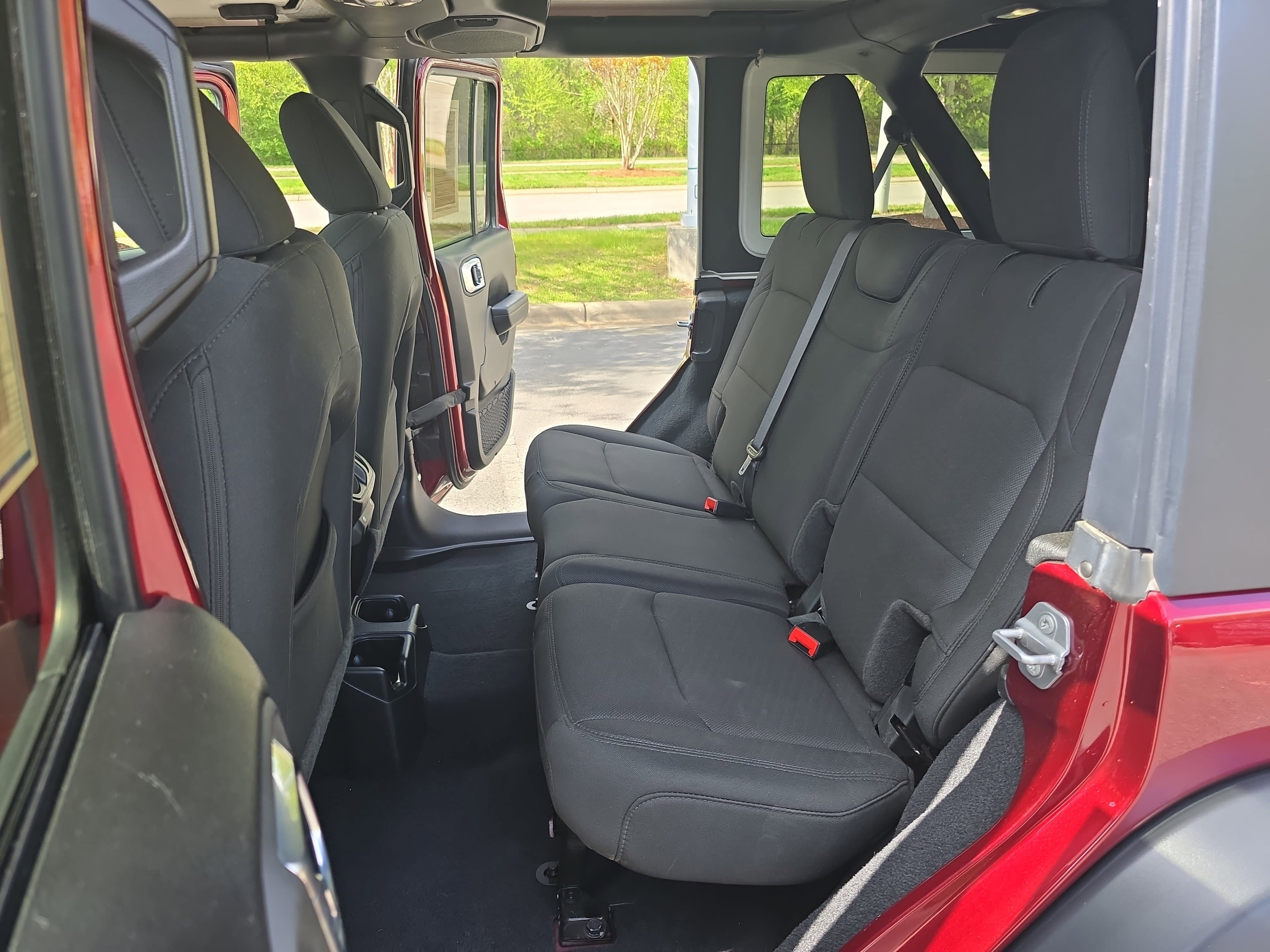 Used 2022 Jeep Wrangler Unlimited Sport image 14