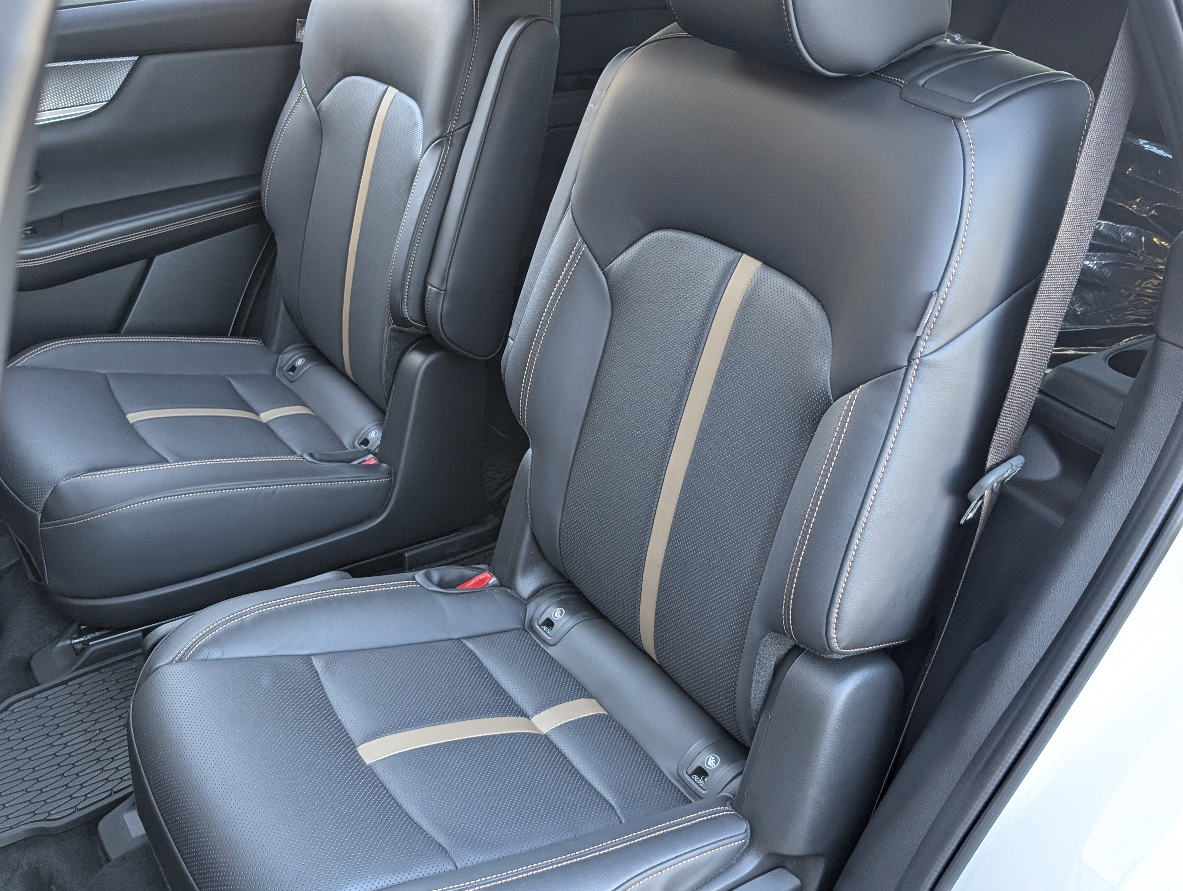 Used 2025 MAZDA CX-90 Plug-In Hybrid w/ Premium Plus image 18