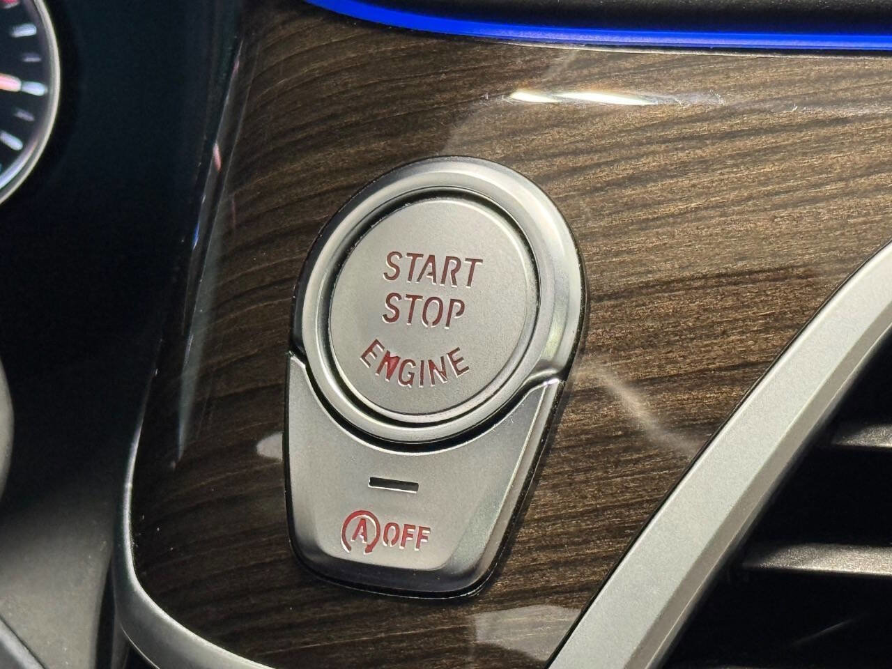 Used 2019 BMW M760i xDrive w/ Luxury Rear Seating Package image 60