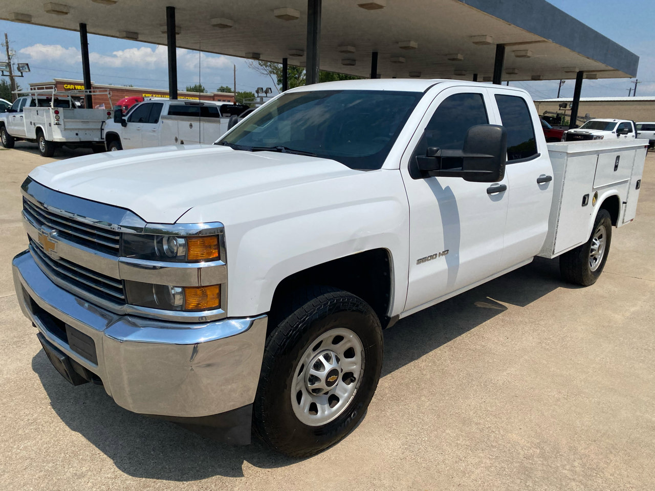 Used 2016 Chevrolet Silverado 3500 W/T image 1