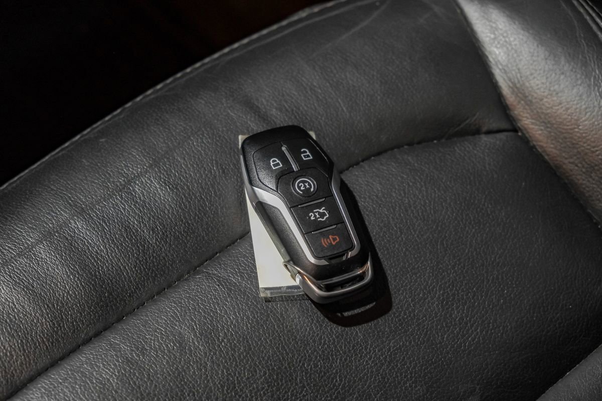 Used 2017 Ford Explorer XLT w/ Equipment Group 202A FWD image 63