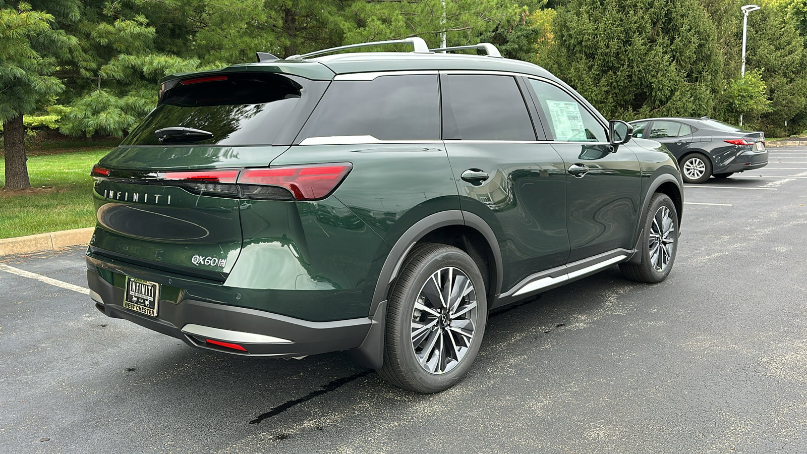New 2026 INFINITI QX60 Luxe w/ Cargo Package image 5
